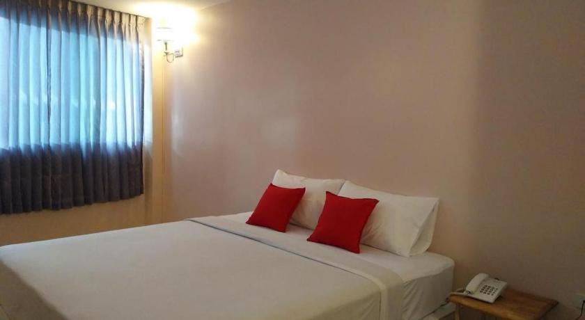 Bird Room Hotel - Pratunam Бангкок Экстерьер фото