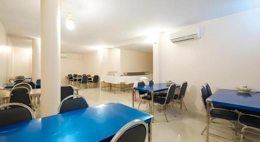 Bird Room Hotel - Pratunam Бангкок Экстерьер фото