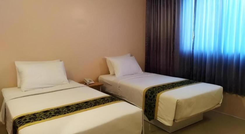 Bird Room Hotel - Pratunam Бангкок Экстерьер фото