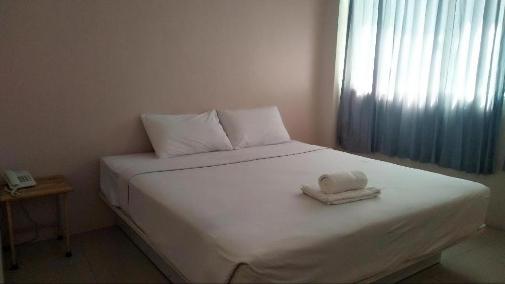 Bird Room Hotel - Pratunam Бангкок Экстерьер фото